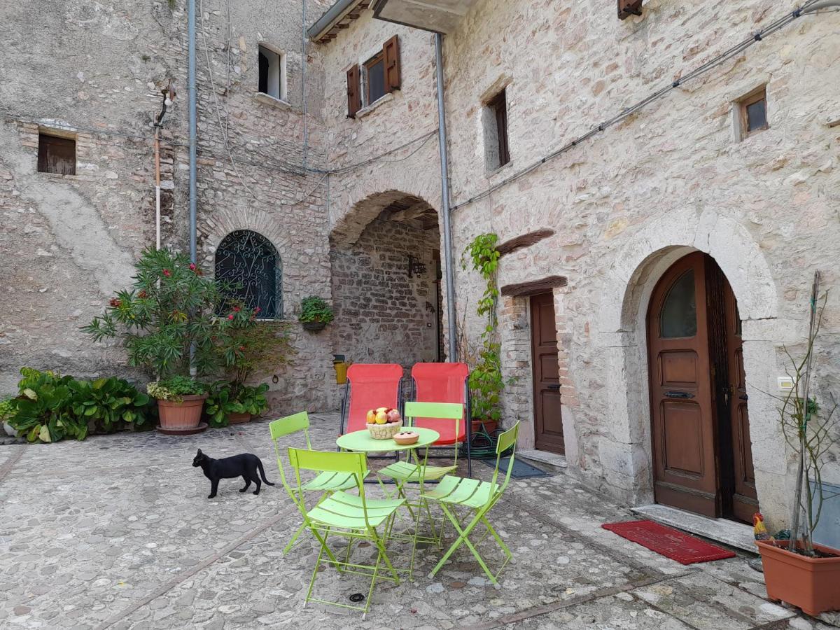 Appartamento Eremo di Santo Apollinare Messenano Esterno foto